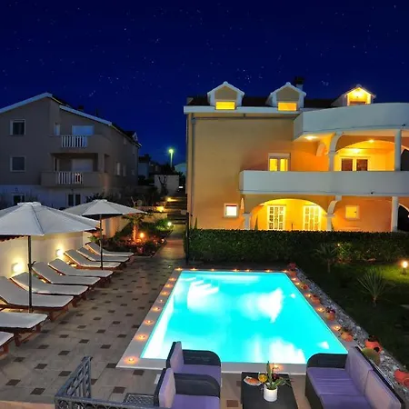Vanilla With Heated Pool Appartement