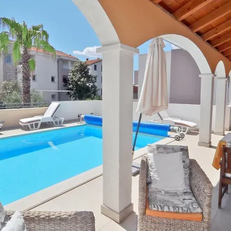 Appartement Vanilla With Heated Pool *