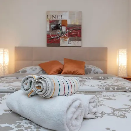 Vanilla With Heated Pool