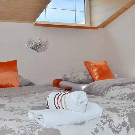 Vanilla With Heated Pool Appartement