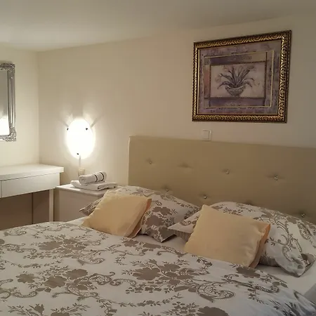 Vanilla With Heated Pool Appartement