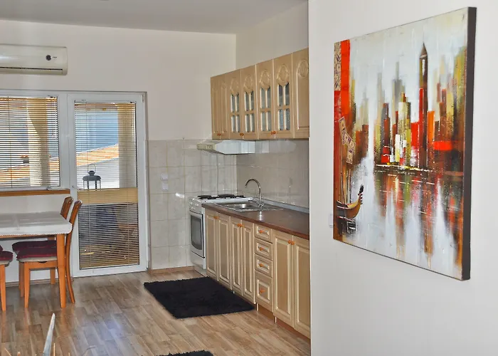 Vanilla With Heated Pool Zára