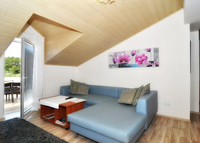 Vanilla With Heated Pool *