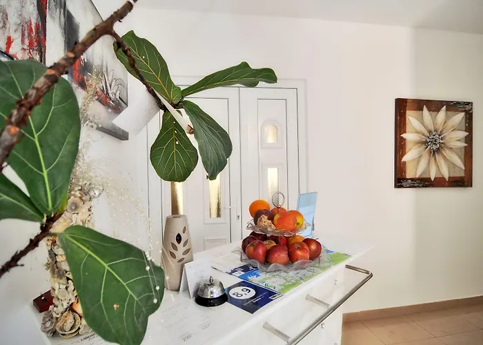 Vanilla With Heated Pool Zára