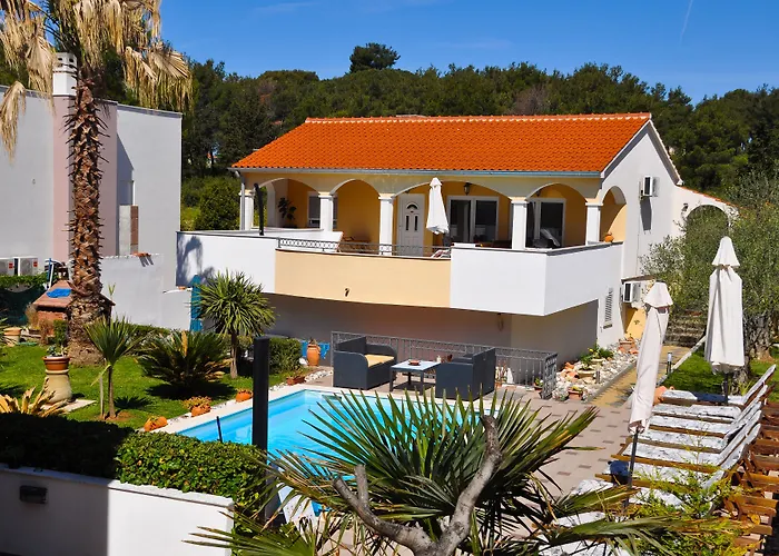 Vanilla With Heated Pool Apartman *