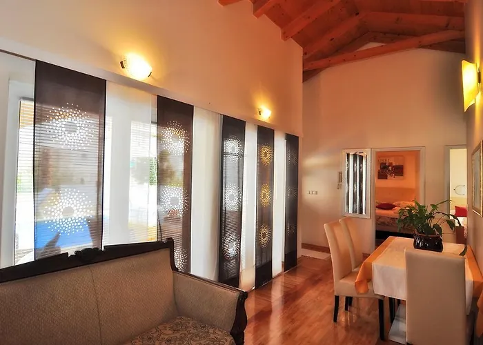 Vanilla With Heated Pool Apartman *