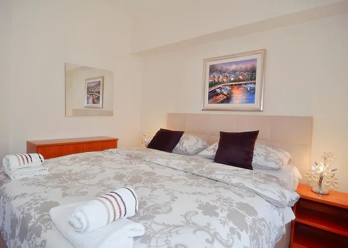 Vanilla With Heated Pool Zára