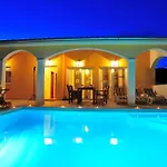 Vanilla With Heated Pool *