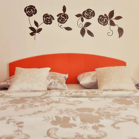 Vanilla With Heated Pool