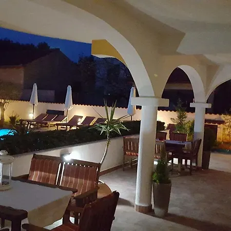 Vanilla With Heated Pool * Zadar