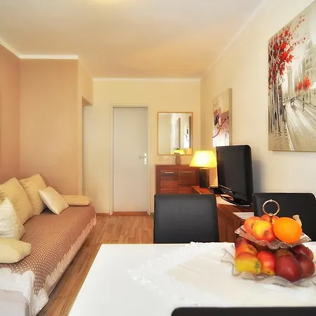 Vanilla With Heated Pool Zadar