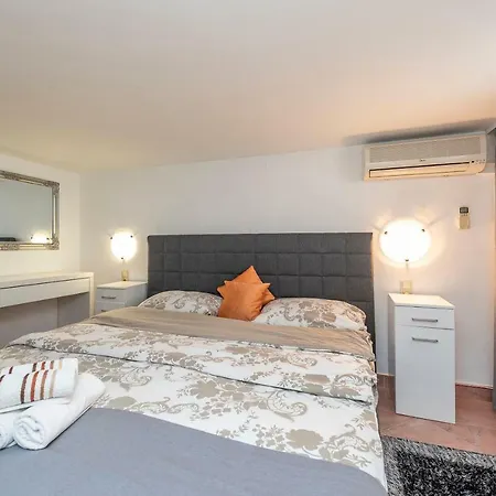 Vanilla With Heated Pool * Zadar