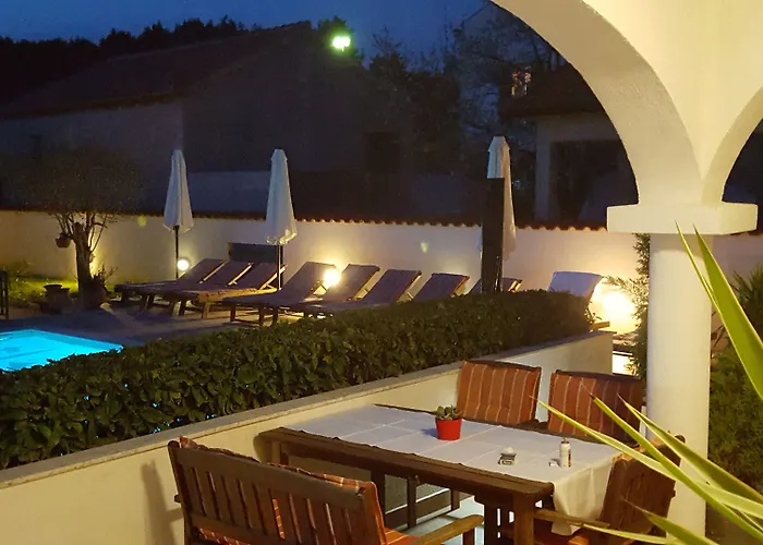 Vanilla With Heated Pool Zadar