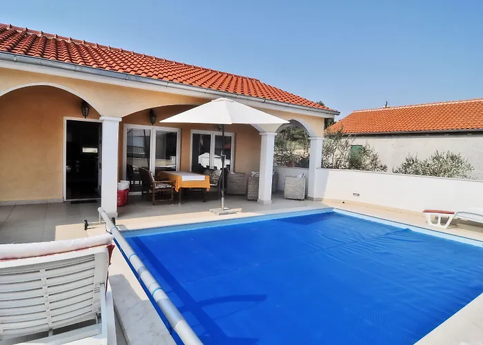 Vanilla With Heated Pool Appartement *