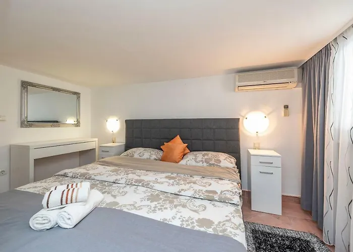 Vanilla With Heated Pool * Zadar